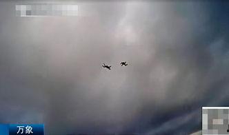 跳降落伞视频,跳伞极限运动瞬间回顾