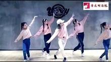 正能量舞蹈视频,跟随舞蹈视频感受活力四溢的节奏与热情